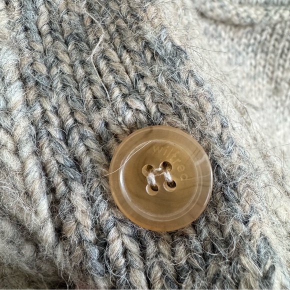 XXS X-Small Wilfred Aritzia Tan Gray Ombré Italian Yarn Cardigan Wool Blend - Picture 9 of 13